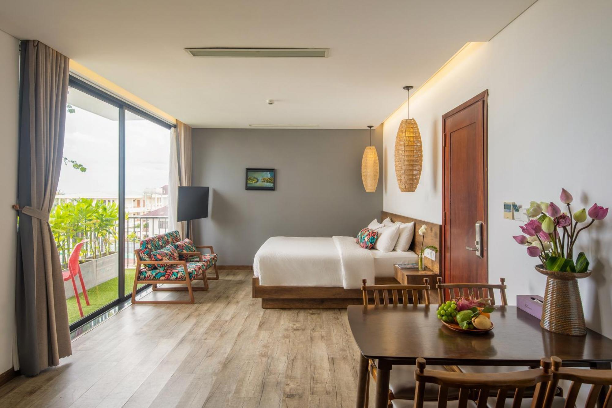 Khách sạn hẻo lánh K House