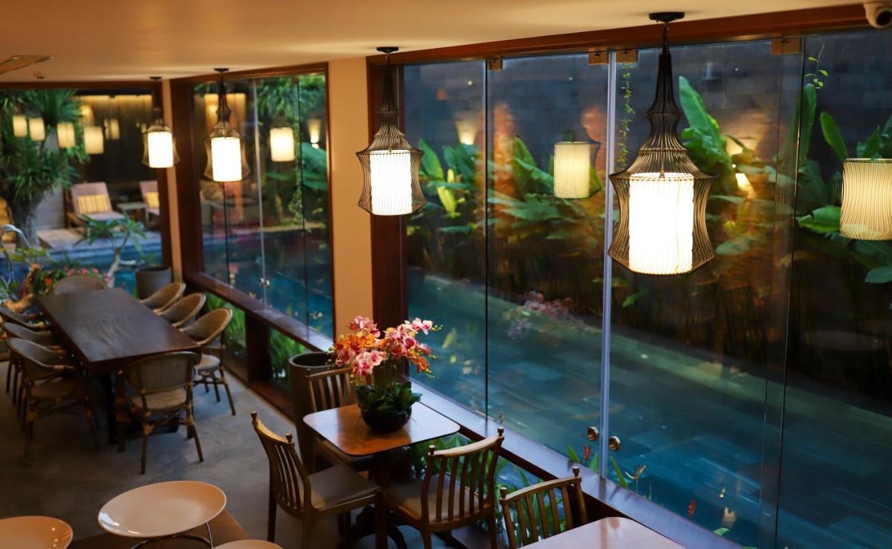 Khách sạn hẻo lánh K House